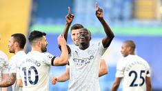 The Citizens membuka skor melalui Benjamin Mendy pada menit ke-58. Setelah itu mereka memperbesar keunggulan lewat Gabriel Jesus di menit ke-74. (Foto: AFP/Pool/Michael Regan)