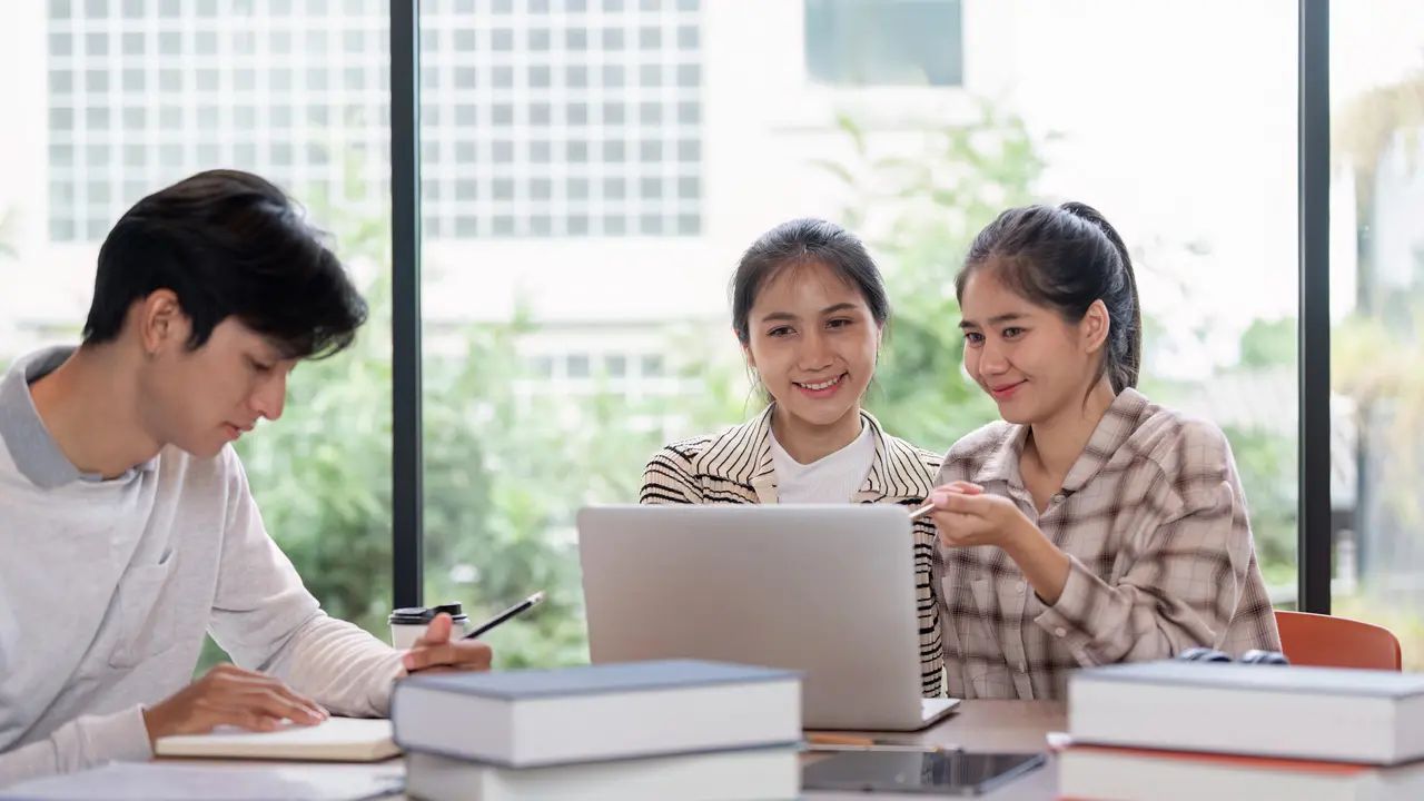 Dukung Dunia Akademik, Bapenda DKI Jakarta Luncurkan Fitur Layanan Riset Mahasiswa Secara Online  