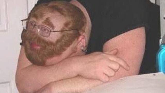 Potongan Rambut Bentuk Wajah Ini Nyeleneh Abis, Bikin Gagal Fokus