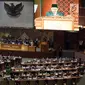 Plt Ketua DPR Fadli Zon memimpin Rapat Paripurna ke-15 di Senayan, Jakarta, Selasa (9/1). Fadli menggantikan Setya Novanto yang didakwa terlibat kasus korupsi e-KTP. (Liputan6.com/Johan Tallo)