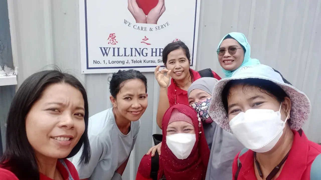 Para pekerja di sektor rumah tangga di Singapura menyambut baik adanya aturan satu hari libur per bulan yang tidak bisa dibayar dengan uang mulai 1 Januari 2023.(Foto: Koleksi pribadi)