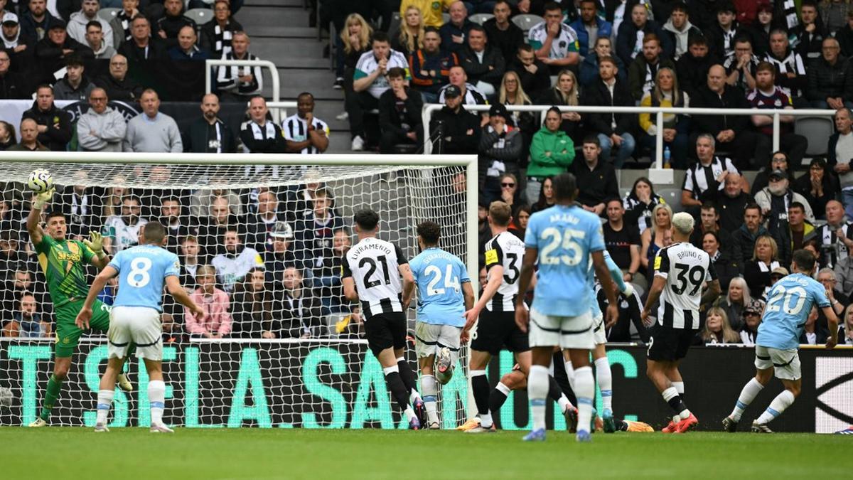 Lanjut Belanja, MU Intip Bintang Newcastle Ini?