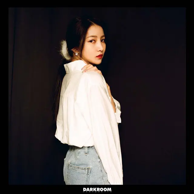 Sowon GFriend. (Source Music via Instagram/ gfriendofficial)
