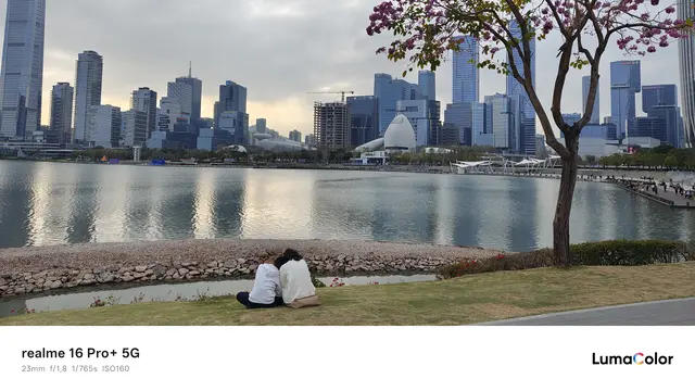 Seharian Bersama Realme 16 Pro+ 5G: Kamera yang Diam-Diam Mengejutkan