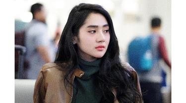 6 Potret Cantik Bella Nova, Pedangdut Muda yang Diajak Hotman Paris Liburan ke Bali