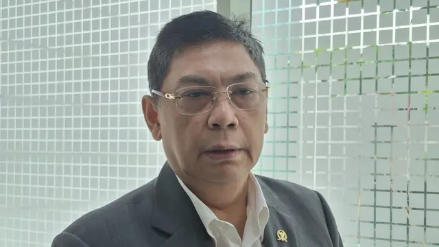 Wakil Sekretaris Jendetal PDI Perjuangan (PDIP) Utut Adianto menilai Andika Perkasa sebagai Mantan Panglima TNI lebih cocok maju sebagai cagub daripada wagub.