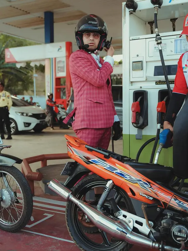 Motor Pertama Raffi Ahmad