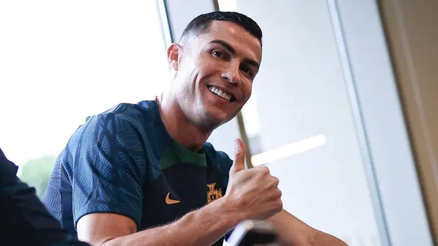 Potret Cristiano Ronaldo Latihan Bersama Portugal, Tersenyum Seolah Tak Ada Masalah