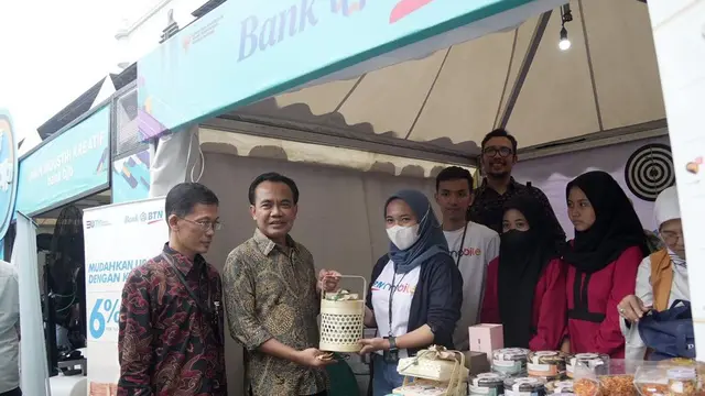 Sekretaris Kementerian Koordinator Bidang Perekonomian Susiwijono Moegiarso selaku Ketua Komite Kebijakan Pembiayaan bagi UMKM