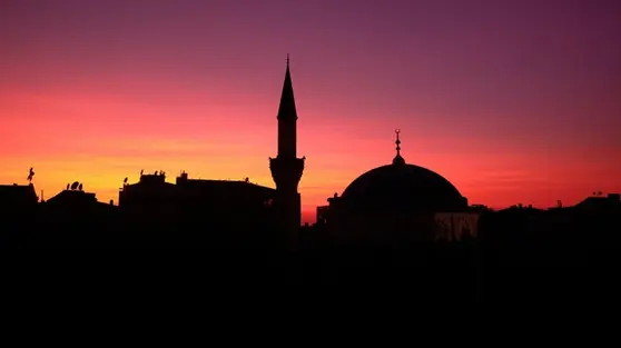 7 Kisah Perjalanan Rasulullah SAW yang Penuh Hikmah, dari Lahir hingga Masa Kenabian