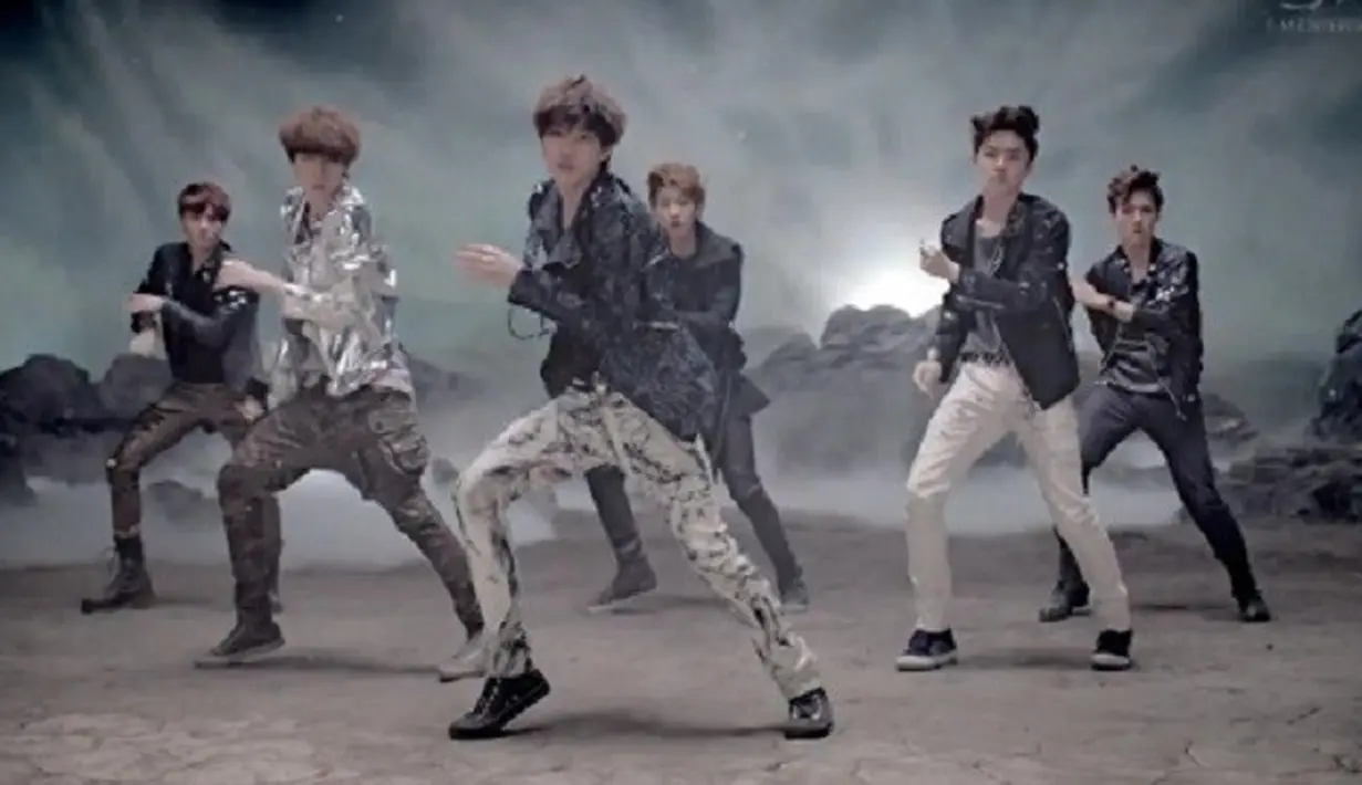 Dalam music video MAMA, EXO menyajikan konsep fiksi sains. Dalam beberapa potongan video, para personel EXO tampak memiliki kekuatan super. (Foto: soompi.com)