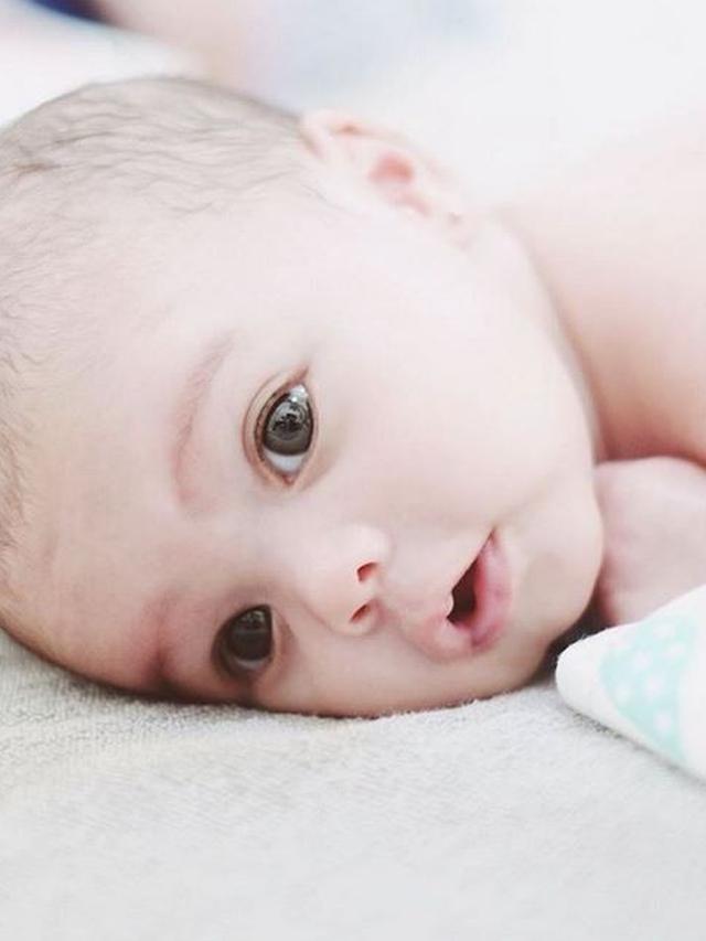 Bak Boneka, Ini 6 Potret Gemas Shireen Amira Anak Irvan Farhad