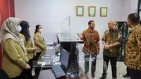 Menteri Koperasi dan UKM Teten Masduki ingin memperbanyak koperasi yang dikelola oleh karyawan di berbagai perusahaan.