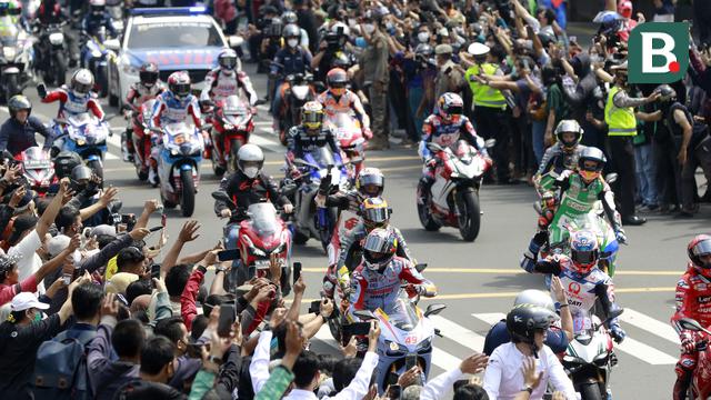 Foto: Ini Dia Aksi Rider MotoGP saat Jajal Aspal Ibukota, Marc Marquez Langusng Gas Pol