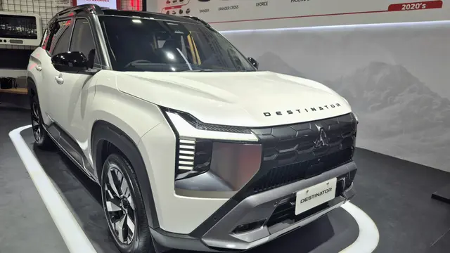 Mitsubishi Motors Hadirkan Xforce & Destinator Edisi Spesial di IIMS 2026