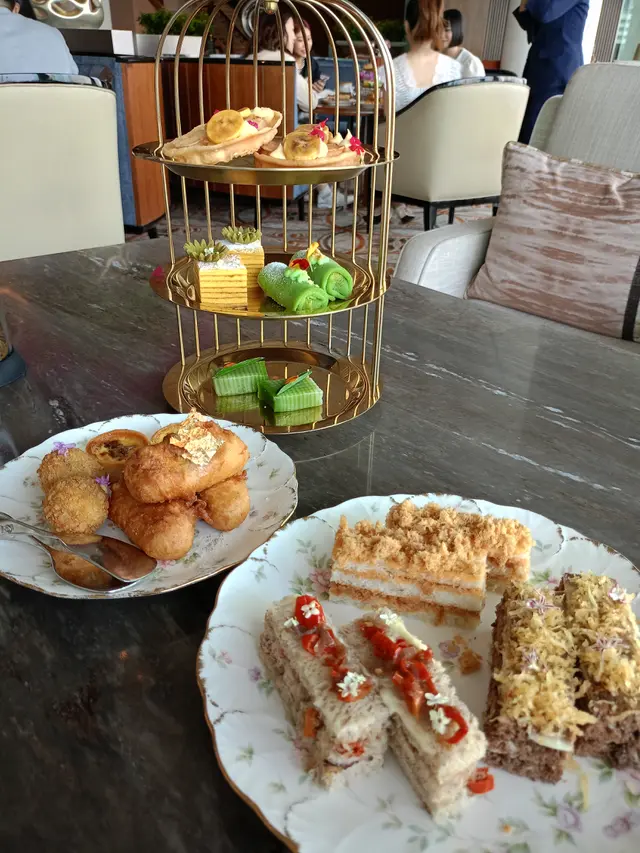 Kembang Goyang hingga Roti Gambang Bisa Naik Kelas dengan Racikan Hotel Bintang Lima, Tertarik Coba?