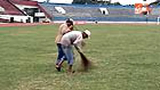 Jelang Laga Perdana, Stadion Manahan Terus Dibenahi