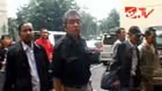 Serikat Pekerja PLN melaporkan Dirut PLN Dahlan Iskan ke Mabes Polri. Dahlan Iskan dituduh melanggar kebebasan berpendapat dalam wadah serikat pekerja. 