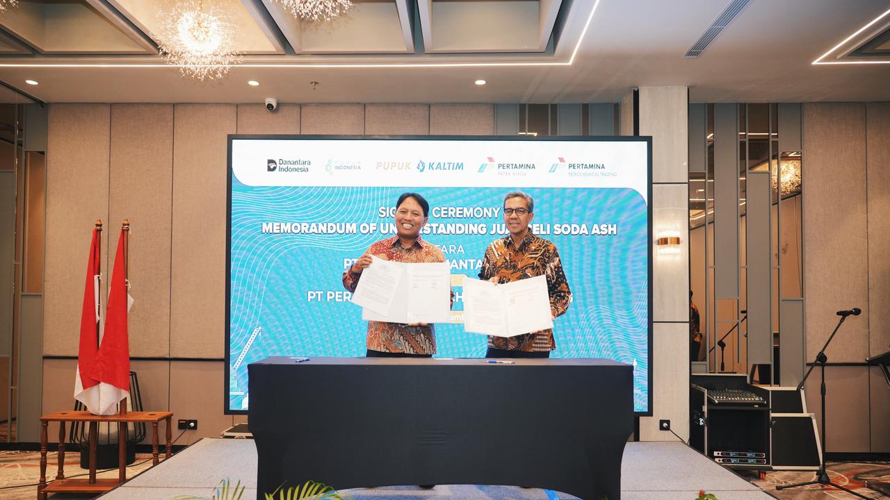 Pertachem dan Pupuk Kaltim Sepakati Jual-Beli Soda Ash Produksi Lokal