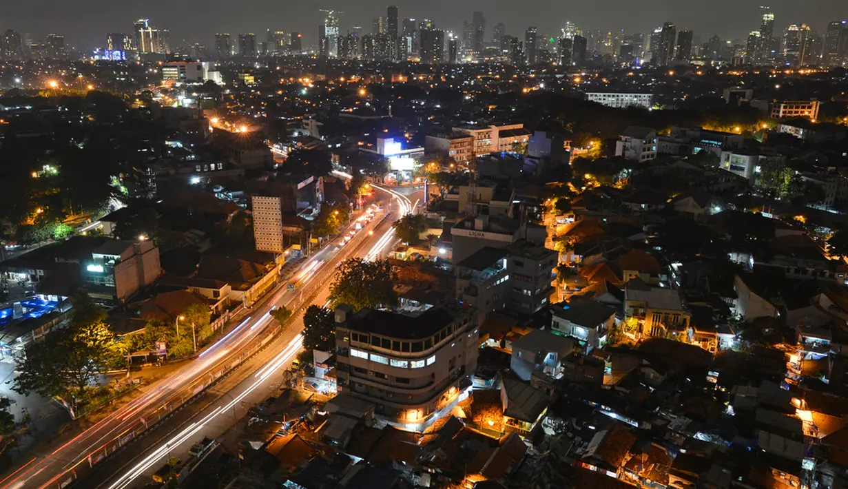 Beginilah pemandangan salah satu sudut Jakarta saat aksi pemadaman lampu  selama 1 jam (ANTARA FOTO/Fanny Octavianus)
