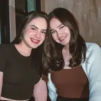 Potret Kebersamaan Syifa Hadju dan Steffi Zamora. (Sumber: Instagram.com/steffizamoraaa)