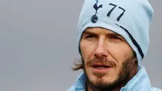 Ekspresi bintang Inggris David Beckham saat berlatih kali pertama dengan Tottenham Hotspur di komplek latihan klub yang terletak di Chigwell, London Timur, 11 Januari 2011. AFP PHOTO / Paul Childs