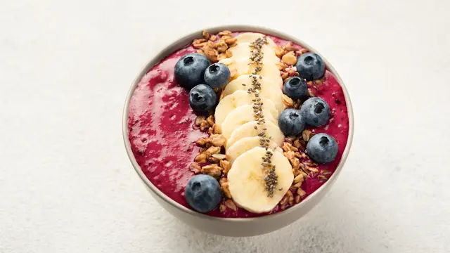 Cara Dasar Membuat Smoothie Bowl [Dok/freepik.com]