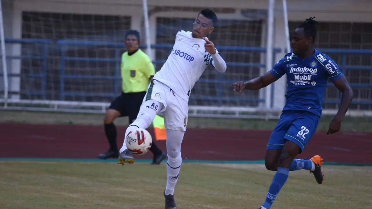Persikabo, Persib Bandung