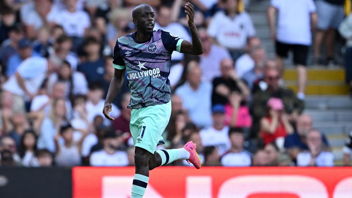 Drama Deadline Day! Transfer Yoane Wissa ke Newcastle Hampir Gagal, Tuntas dengan 30 Detik Tersisa
