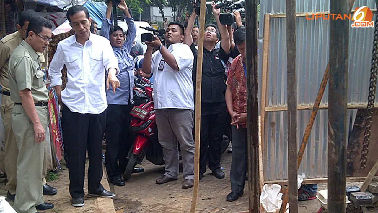 jokowi-geleng2-131009b.jpg