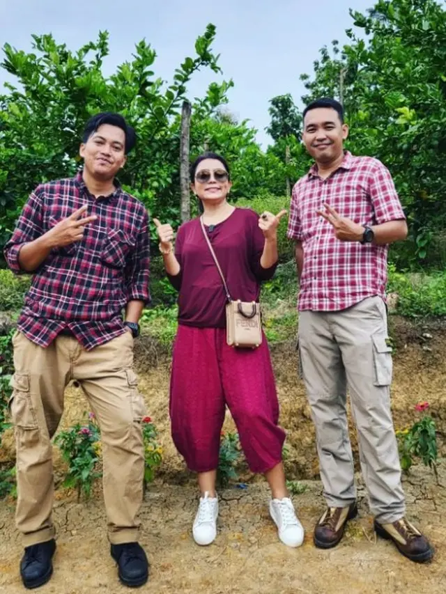 5 Potret Mayangsari saat Berkebun Pakai Tas Mewah, Jadi Sorotan