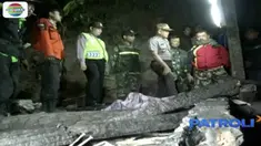 Seorang nenek tewas terbakar saat menghangatkan badan di rumah dengan membuat api.