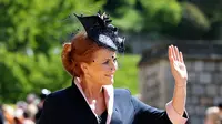 Sarah Ferguson saat menghadiri upacara pernikahan Pangeran Harry dan Meghan Markle di St. George's Chapel, Windsor Castle, Windsor, dekat London, Inggris, Sabtu (19/5). (Gareth Fuller/pool photo via AP)