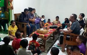 Potret Aipda Yunus Labba Bersama Anak-Anak di Panti Asuhan Generasi Pengubah (Dokumentasi pribadi)