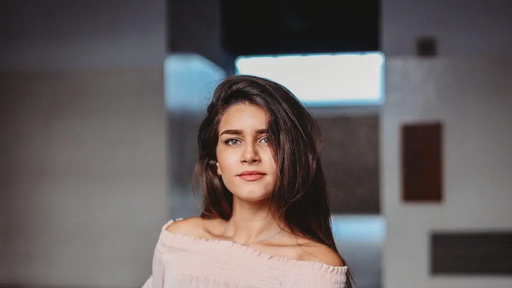Leher dan Dada Juga Perlu Perawatan Anti-Aging. (unsplash.com)