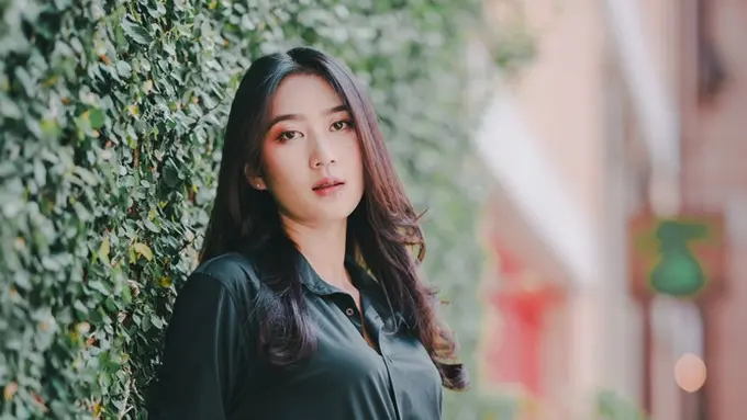 sedih ketus marah kecewa tidak tersenyum