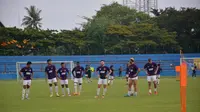 Pemain PSM Makassar berlatih di Stadion Andi Mattalatta Mattoangin, Rabu (4/4/2018). (Bola.com/Abdi Satria)