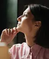 Menjadi open-minded berarti mau mendengarkan, memahami sudut pandang berbeda, dan memberi ruang bagi ide baru tanpa harus langsung menyetujuinya. (Foto/Dok: Magnific)