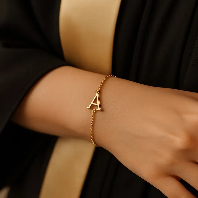 Model Gelang Emas Simpel Terbaru untuk Wisuda