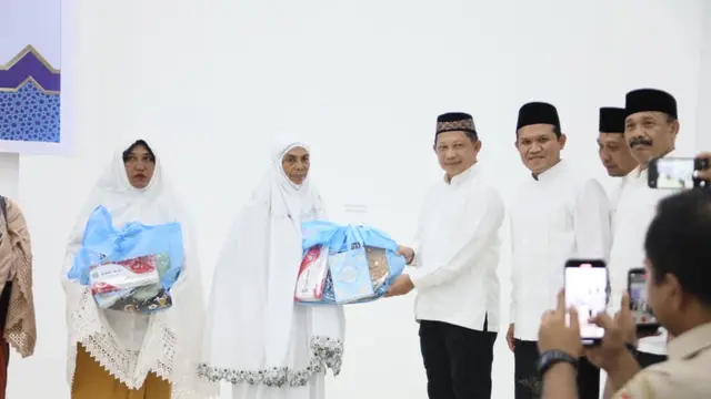 Tito Karnavian Buka Puasa Bersama Masyarakat Pidie Jaya, Tegaskan Percepatan Infrastruktur dan Hunian Tetap