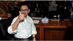  Kejaksaan Agung akan memeriksa Menteri Energi dan Sumber Daya Mineral (ESDM) Sudirman Said. Beberapa saksi lain juga akan diperiksa dalam penyelidikan rekaman kasus 'papa minta saham' itu.