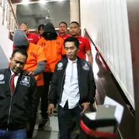 Berdasarkan penuturan kuasa hukum Ello, anak mendiang penyanyi senior Diana Nasution itu mengungkapkan penyesalannya menggunakan ganja dihadapan penyidik dan kuasa hukumnya. (Adrian Putra/Bintang.com)