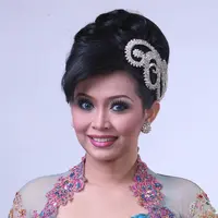 Sidang cerai gugatan Ratna Listy di PA Cibinong tak lama lagi akan digelar. Hakim sudah siap sedangkan waktu sidang tinggal menghitung hari.