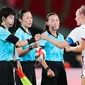 Akan ada momen bersejarah di Piala Dunia 2022 Qatar lantaran untuk pertama kalinya ajang sepak bola empat tahunan terbesar di dunia itu akan dipimpin oleh wasit perempuan. (AFP/Yoshikazu Tsuno)