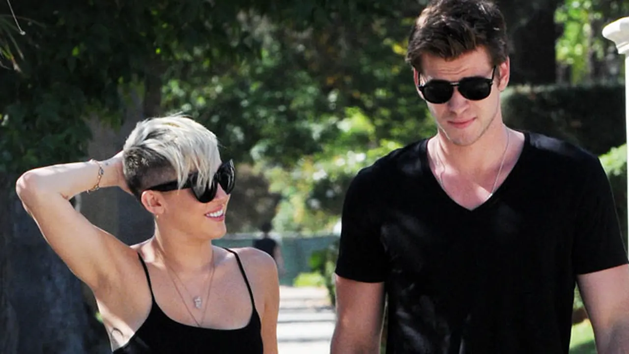 liam-hemsworth-dan-miley-cyrus-131014b.j