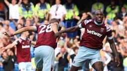 Didatangkan West Ham United pada 2015/2016, Michail Antonio langsung menjadi andalan The Hammers di lini depan hingga kini. Pemain asal Jamaika yang kontraknya akan berakhir Juni 2024 ini total telah bermain dalam 269 laga di semua ajang dengan torehan 73 gol dan 43 assist. (AFP/Adrian Dennis)