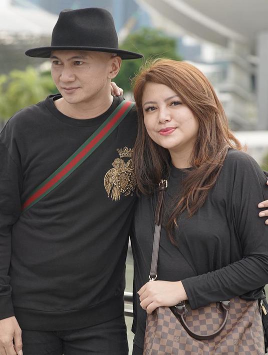 Salvaditya Tama : Wishnutama Wina Natalia Istri Gista Mantan Anji