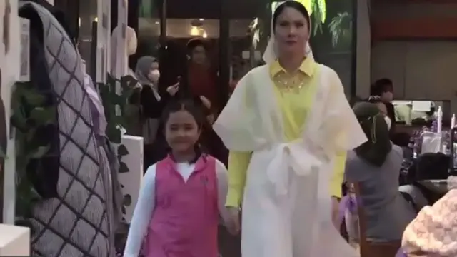 Fashion Show Daring Jelang Lebaran, Bawa Tema Inklusif ke Atas Panggung