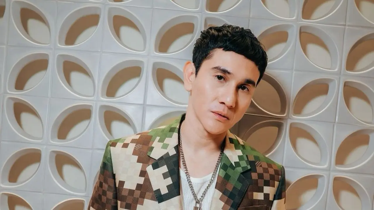 Vino G. Bastian