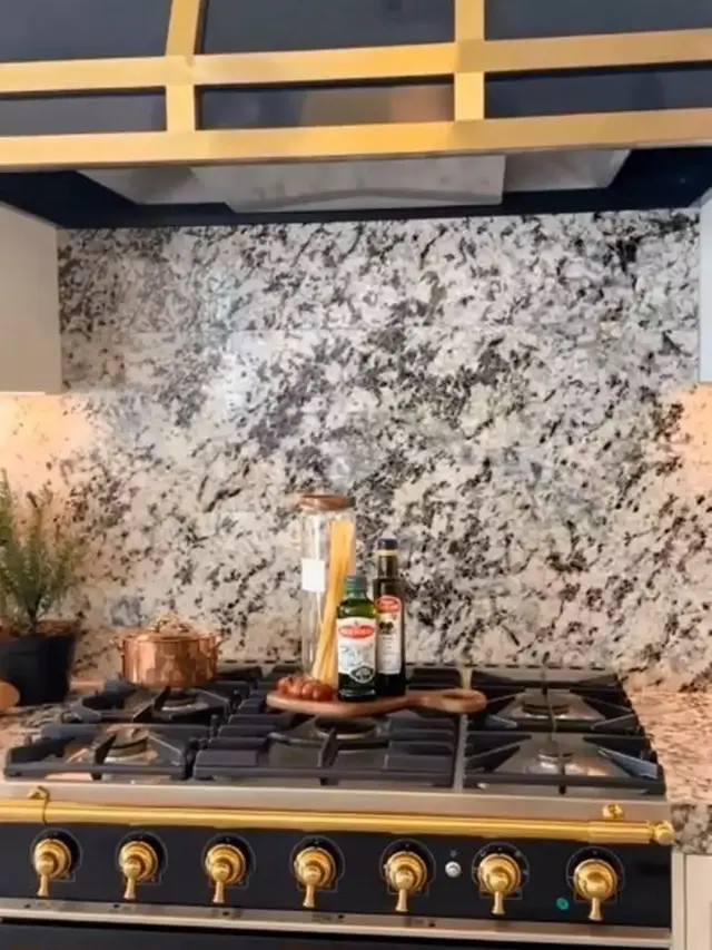 Breakfast Corner Minimalis di Rumah Nabila Syakieb